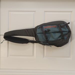 Patagonia sling bag